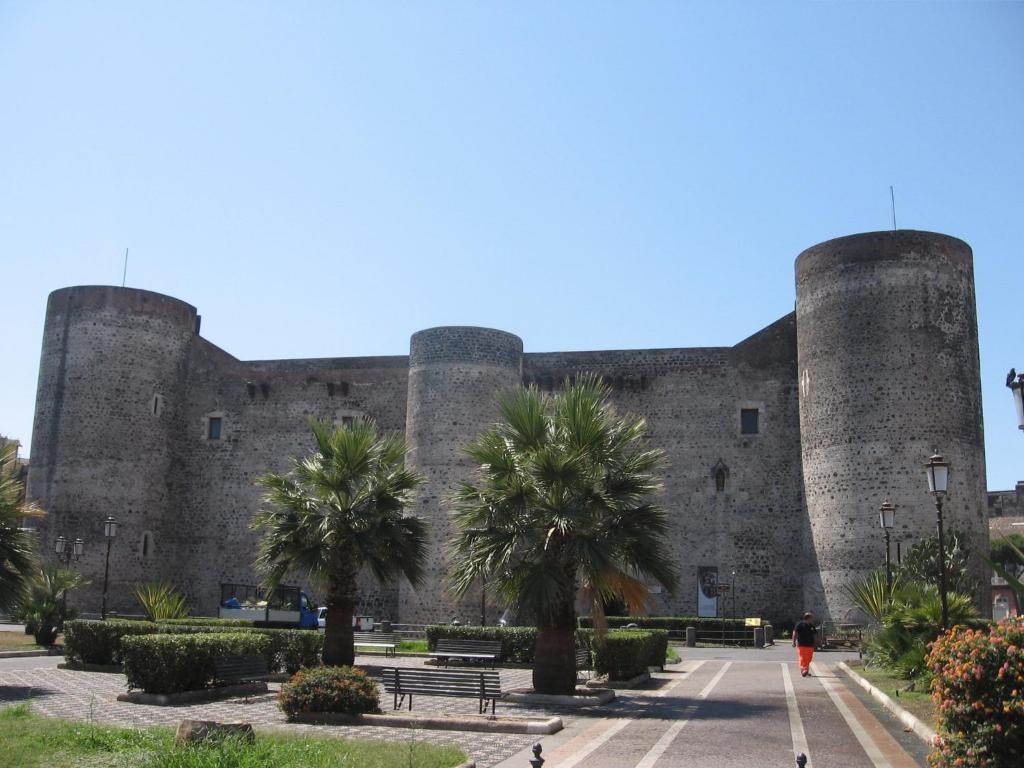 Politi Aparthotel Catania Exterior photo
